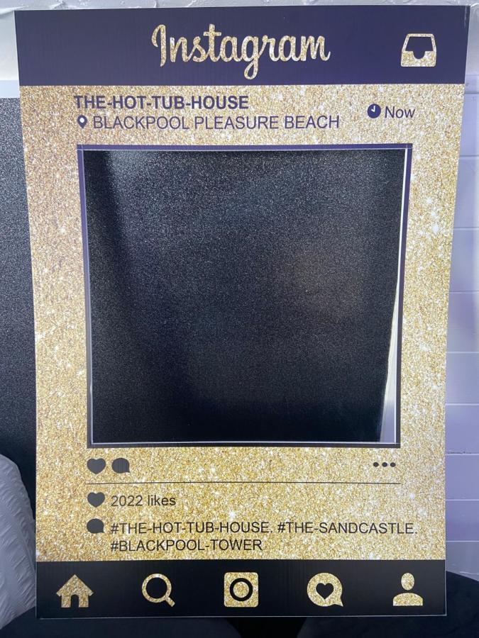 New…the Hottub House Pleasure Holiday home