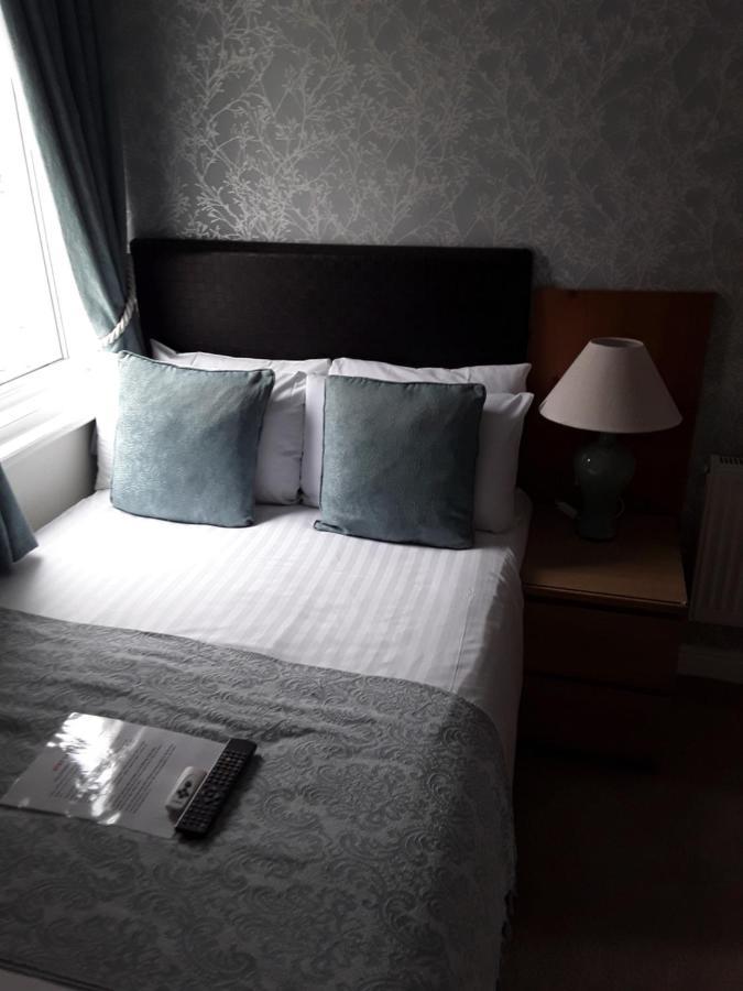 Manchester House 3*