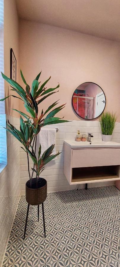 The Callie By Sasco Holiday home *