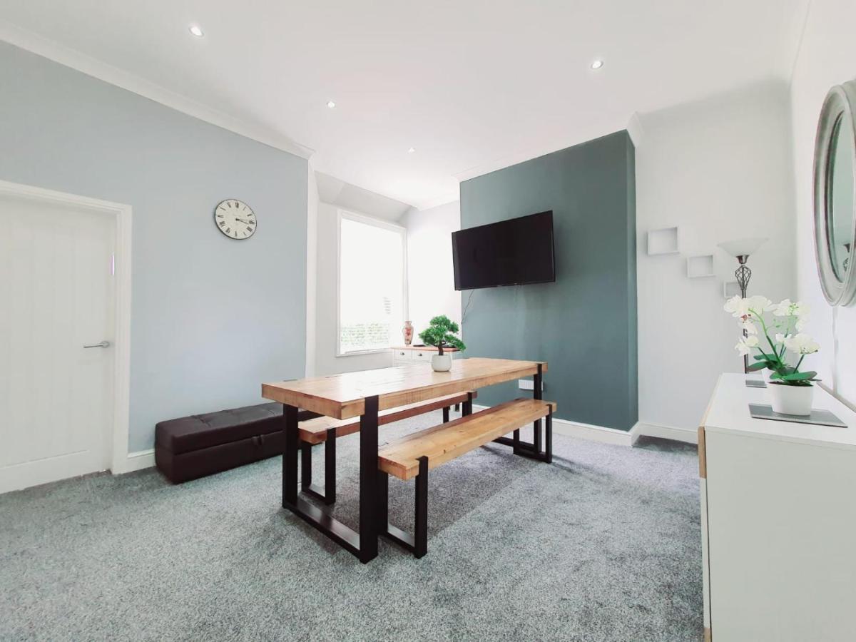 Dysa Bloomfield House *