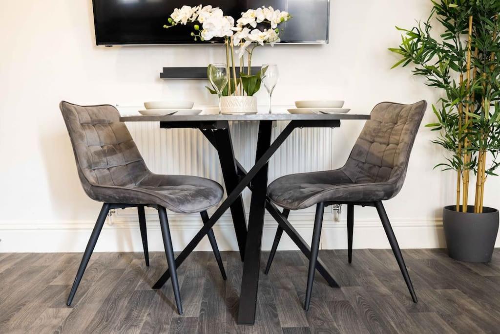 Albert Rd By The V Group * Blackpool