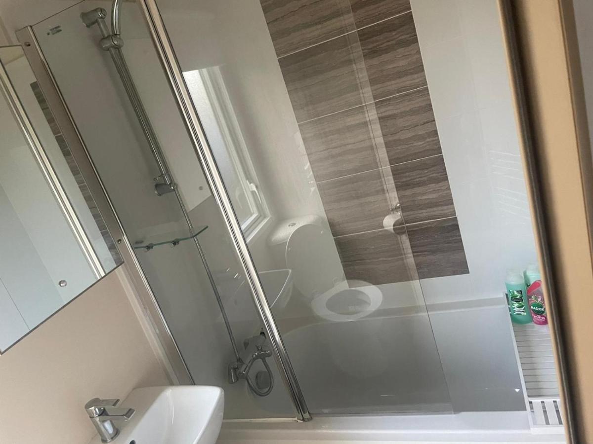 Luxury 6 Berth Caravan, Marton Mere Blackpool