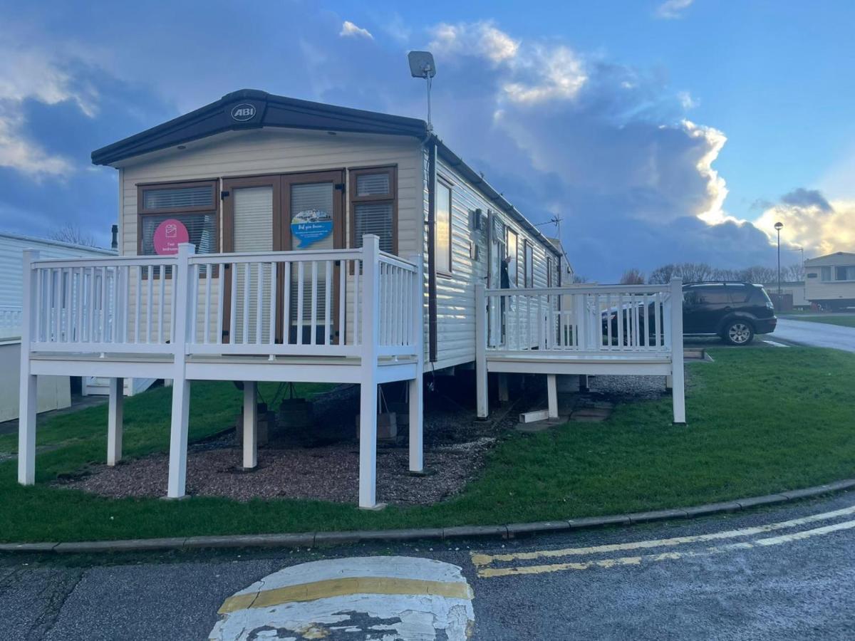 Apartment Luxury 6 Berth Caravan, Marton Mere Blackpool