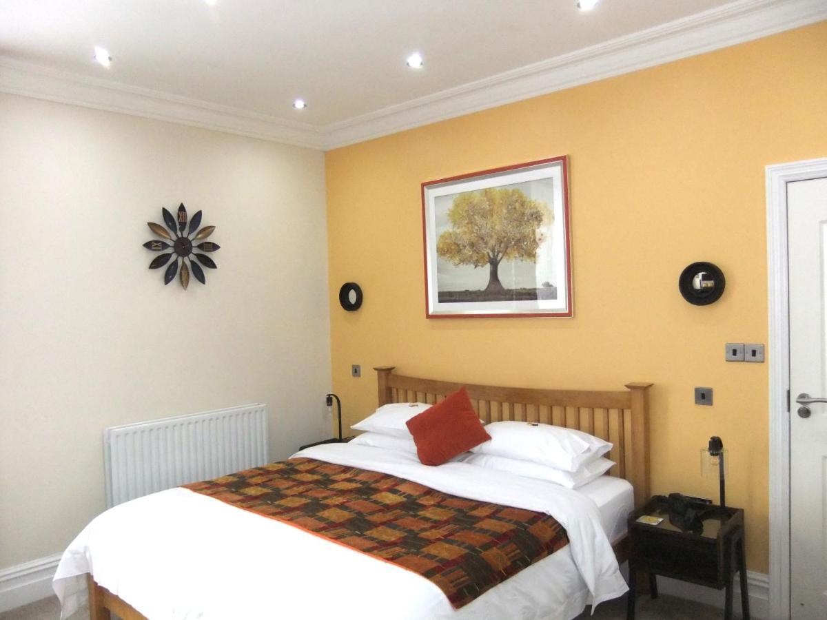Fourrooms Bed & Breakfast 5*