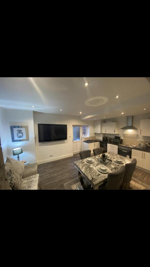 Danny Holiday home