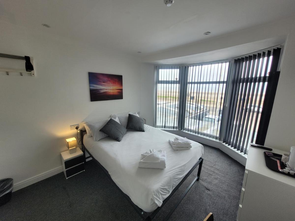 Blackpool Resort Hotel *