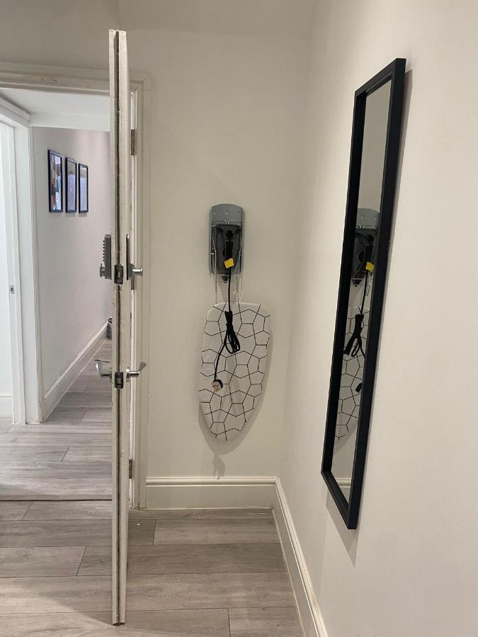 - Palatine Road Apartment *