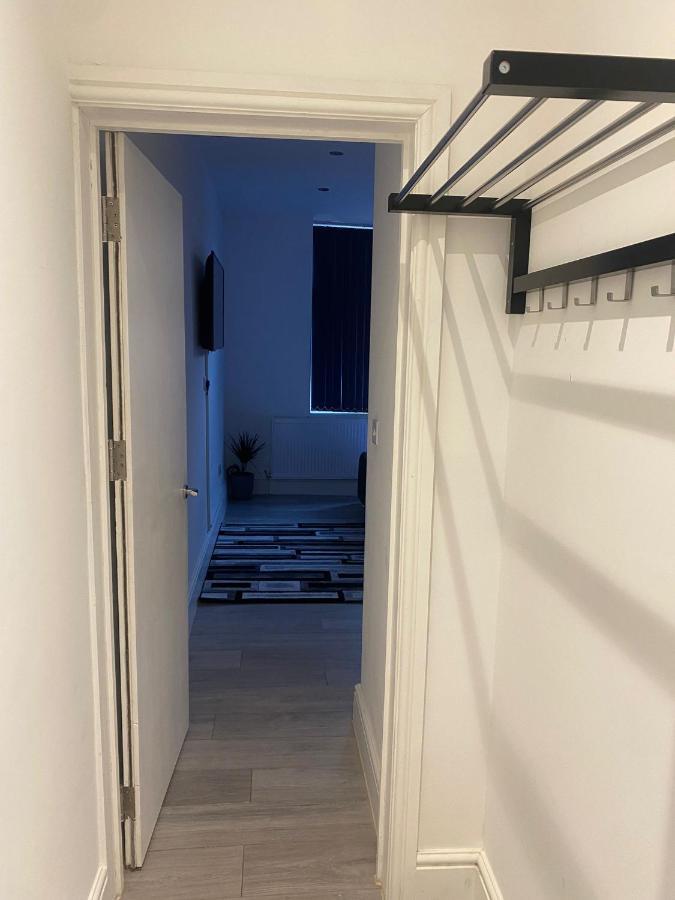 - Palatine Road Apartment