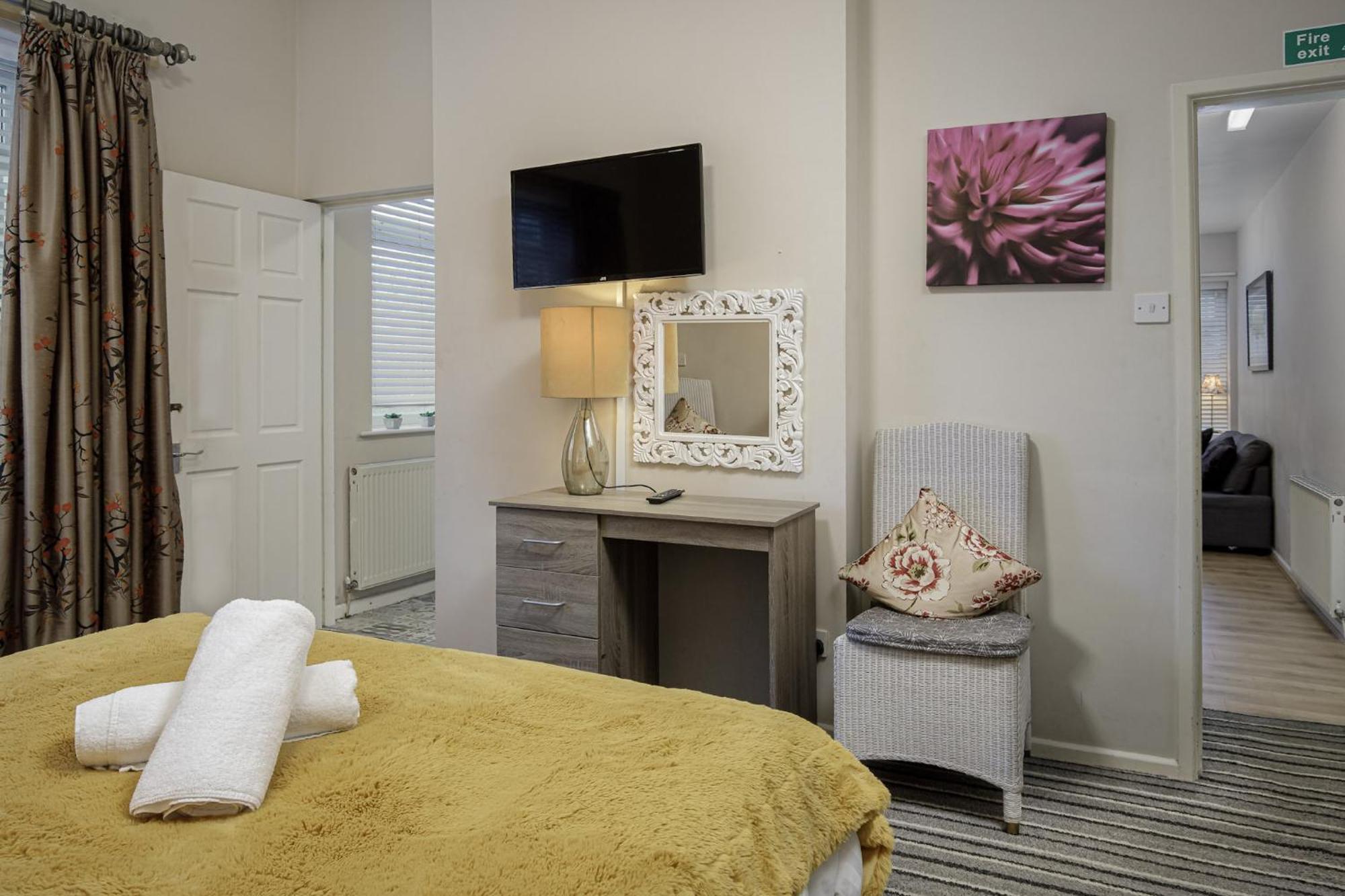 Hornby Apartment
