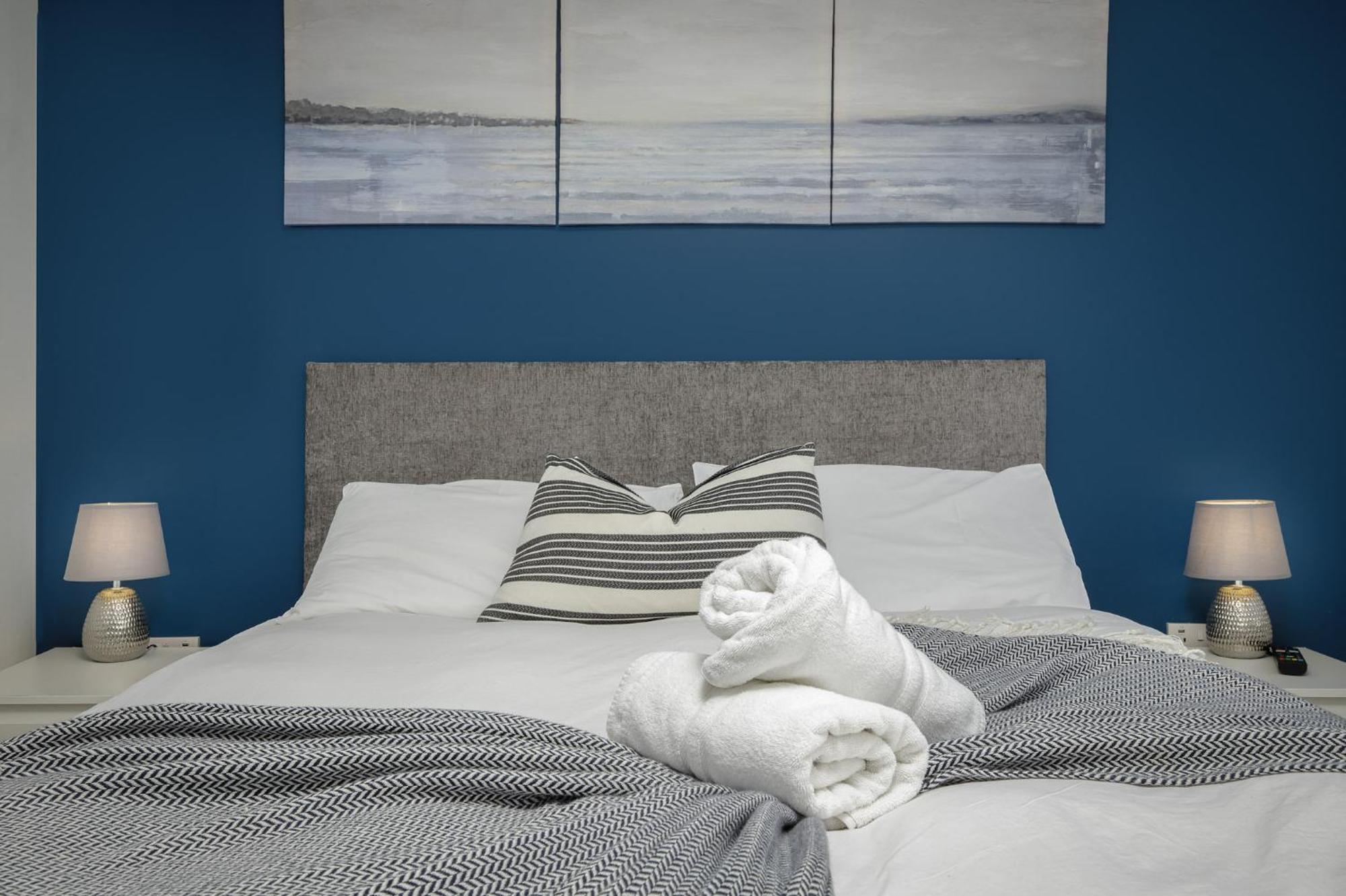Abode - 20 Bairstow Street Apartment *