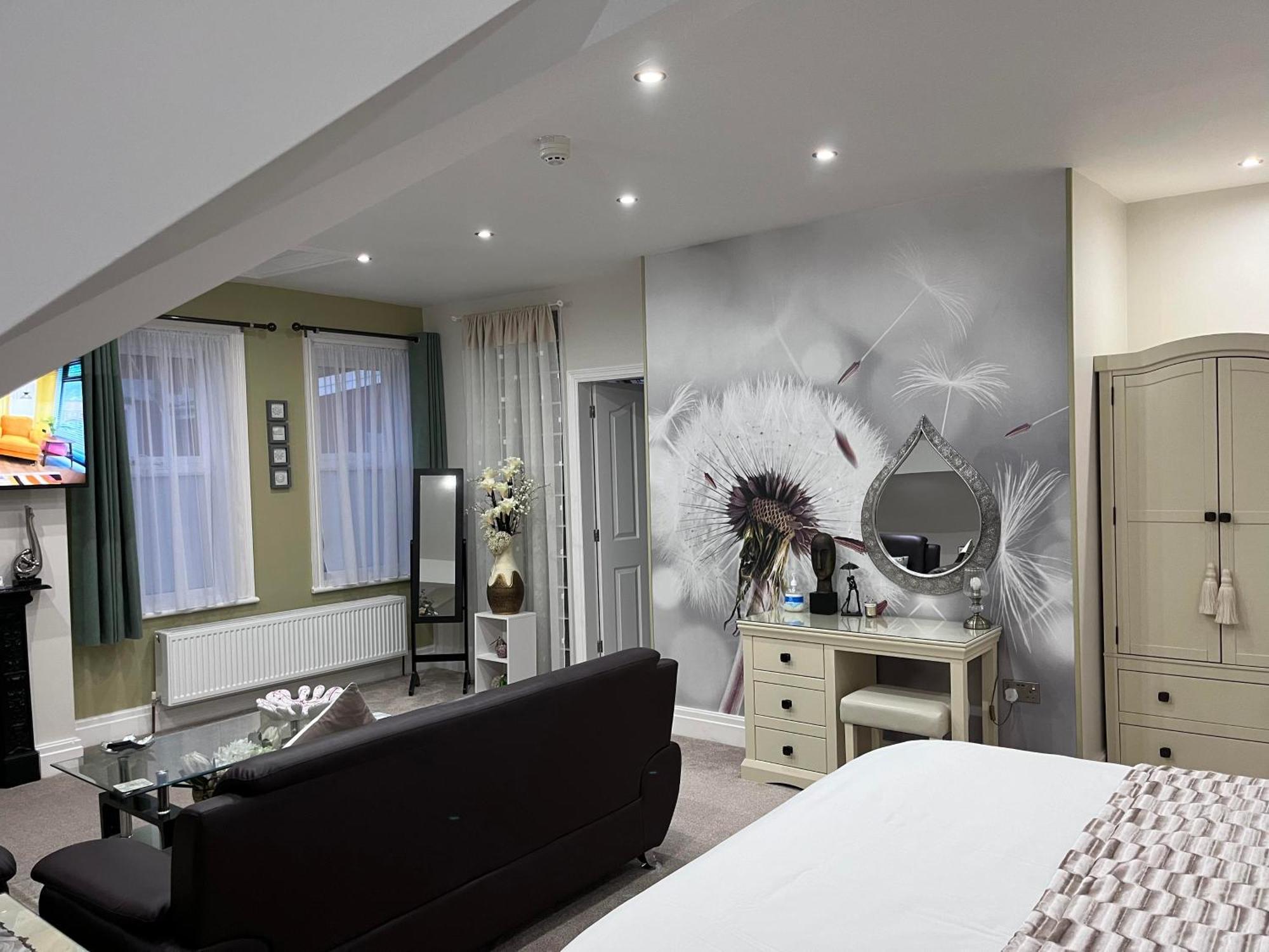 Fourrooms Bed & Breakfast 5*