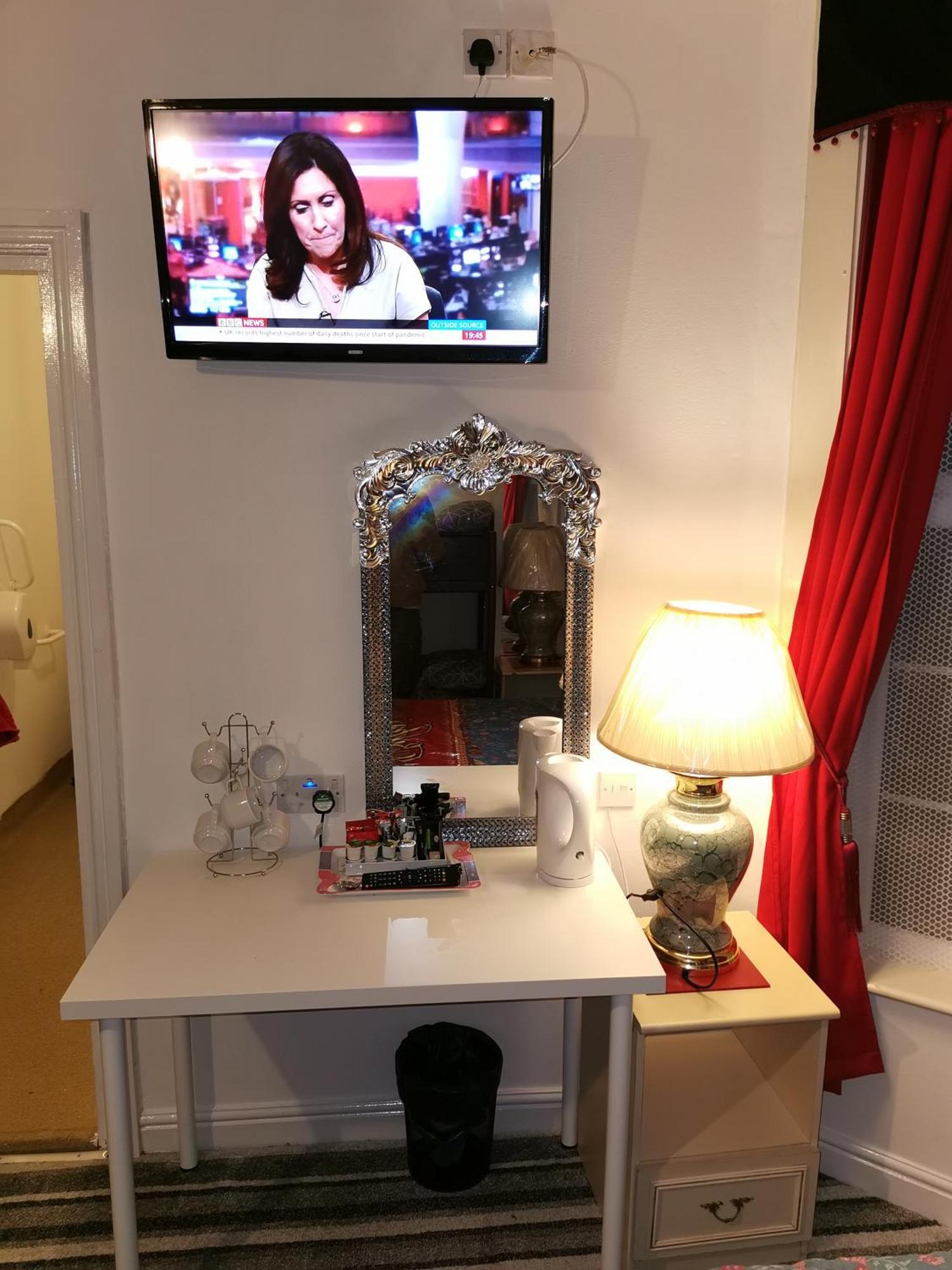 Hotel Bukhari 4*