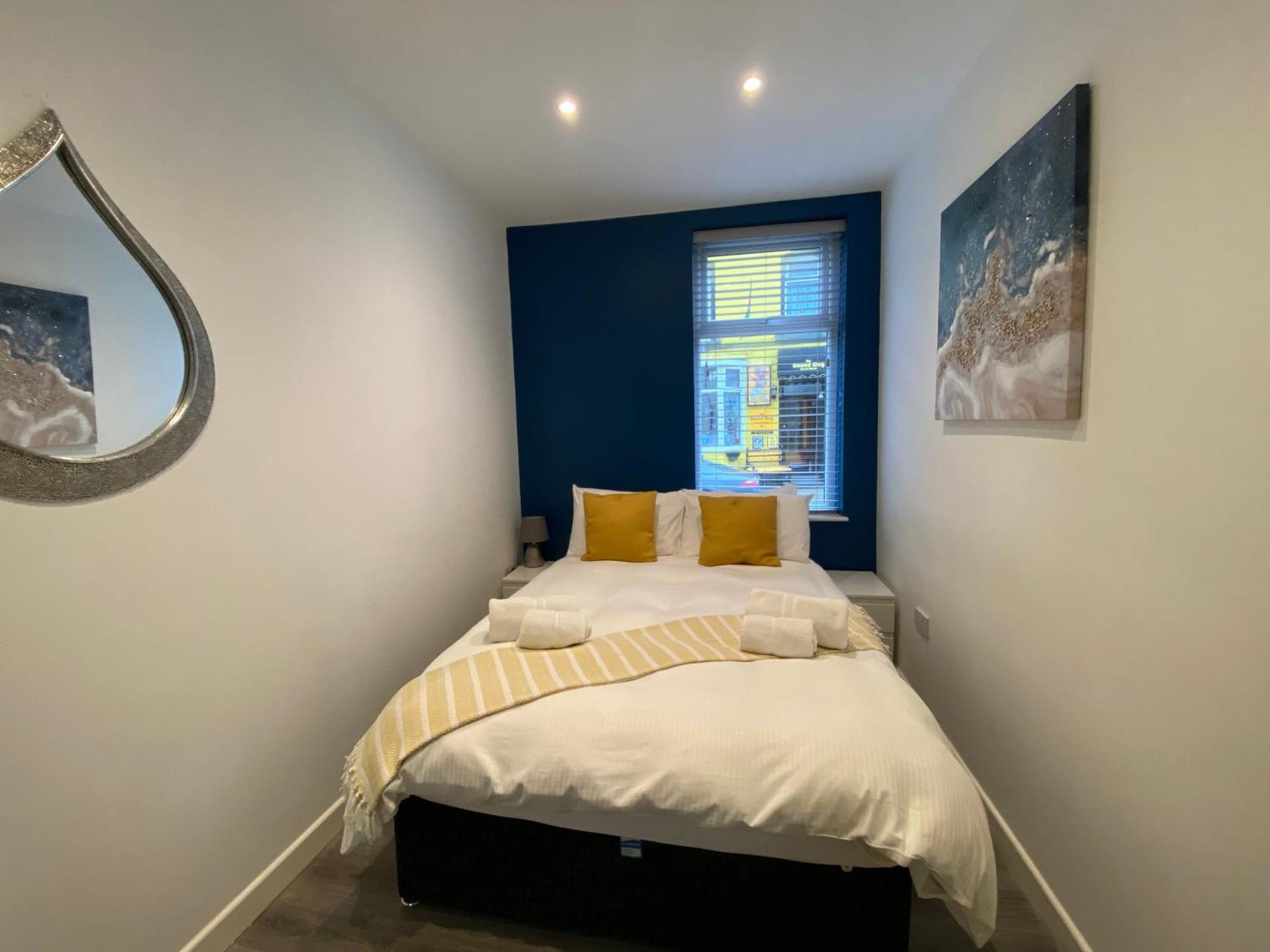 Abode - 20 Bairstow Street Apartment *
