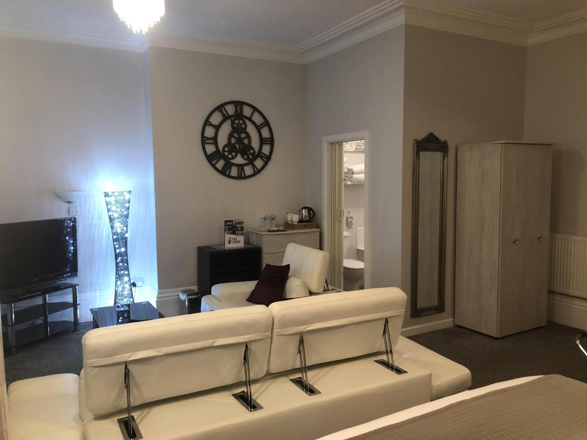 Bed & Breakfast Fox Blackpool