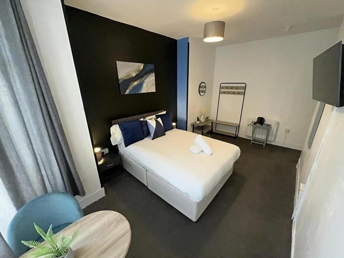 North Coast Hotel *