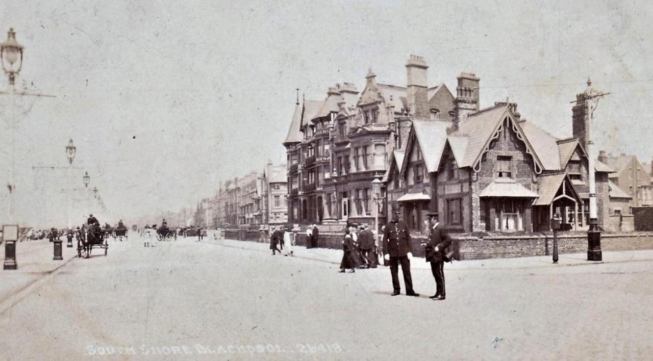 The Sands 3* Blackpool