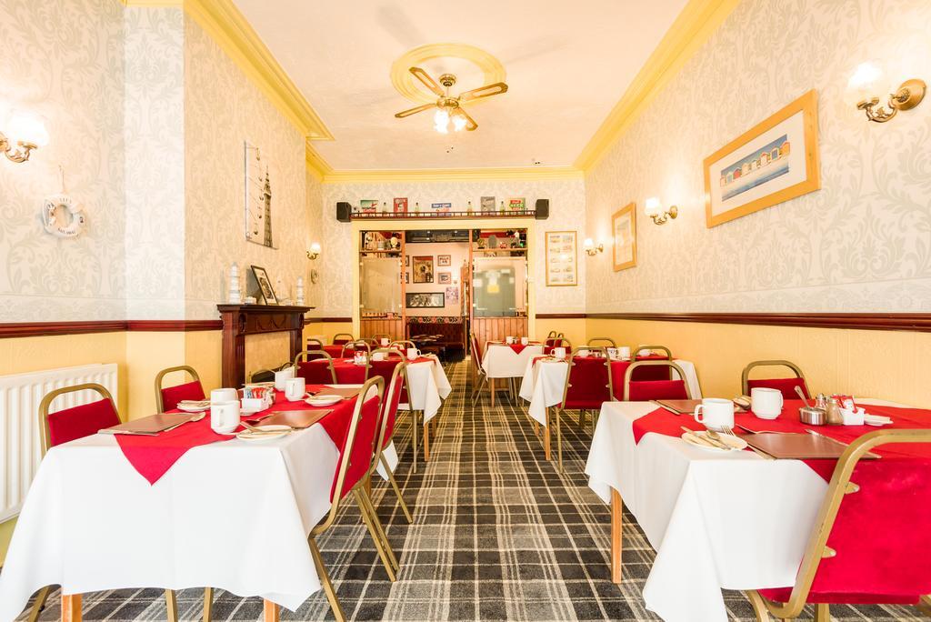 Valdene 3* Blackpool