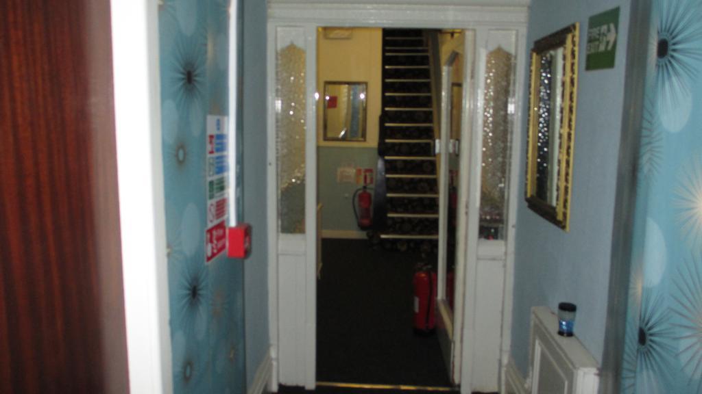 Crompton House 2* Blackpool