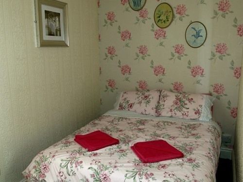 Jeanne 3* Blackpool