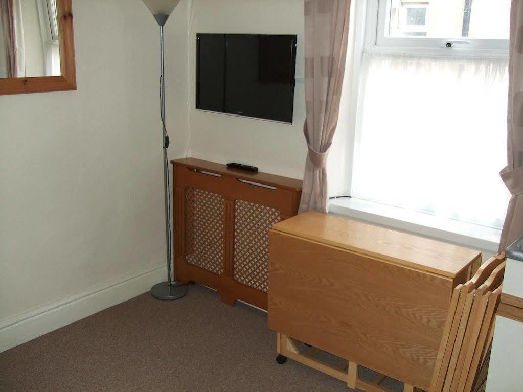 Cleveland Court * Blackpool