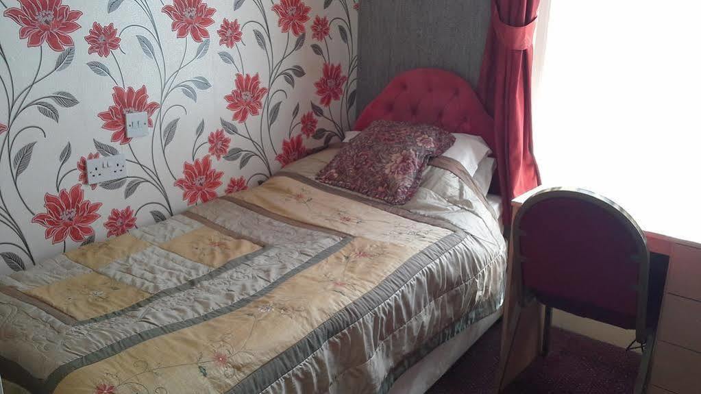 The Trafalgar Guest house 3*