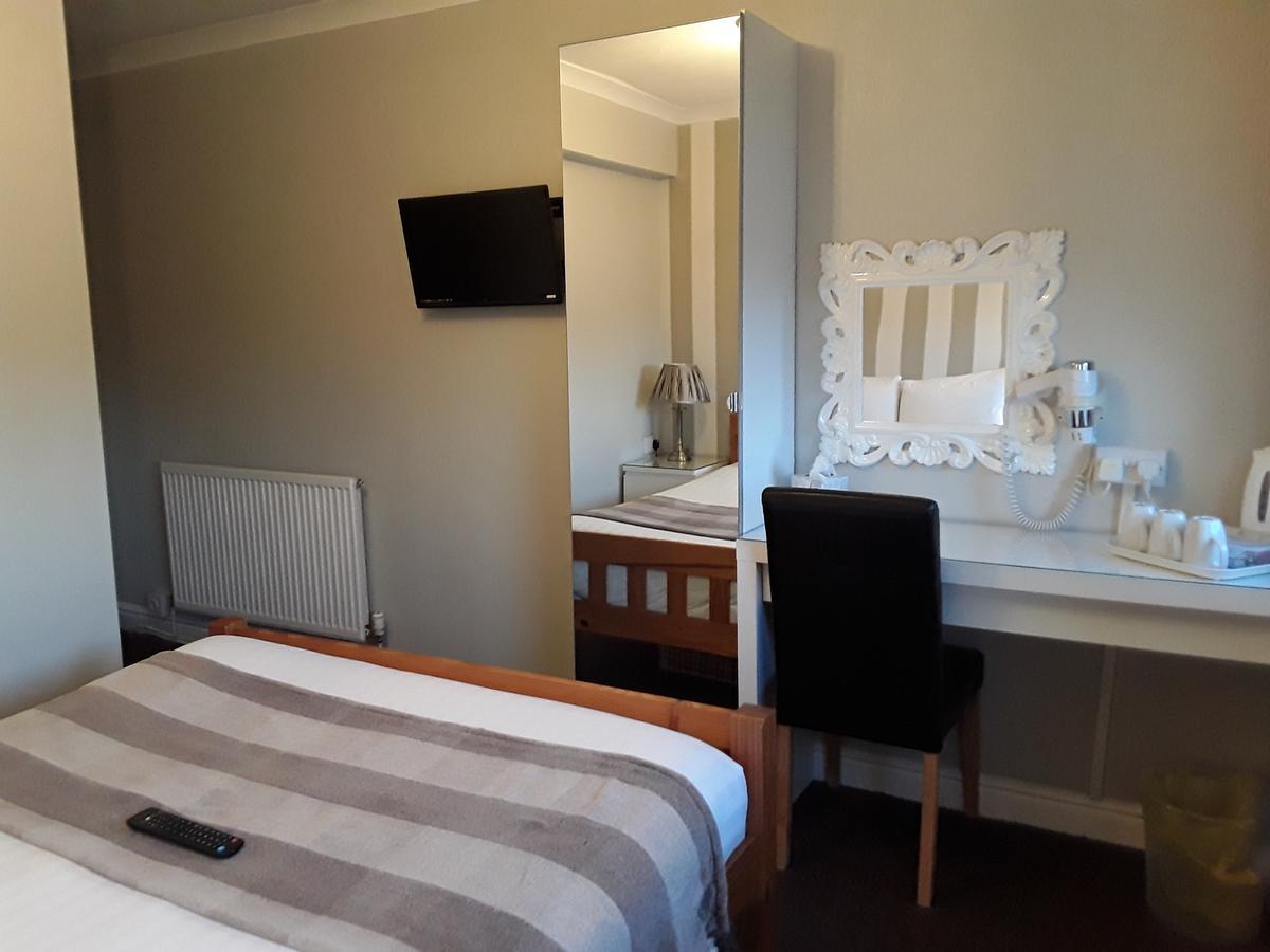 Manchester House Bed & Breakfast Blackpool