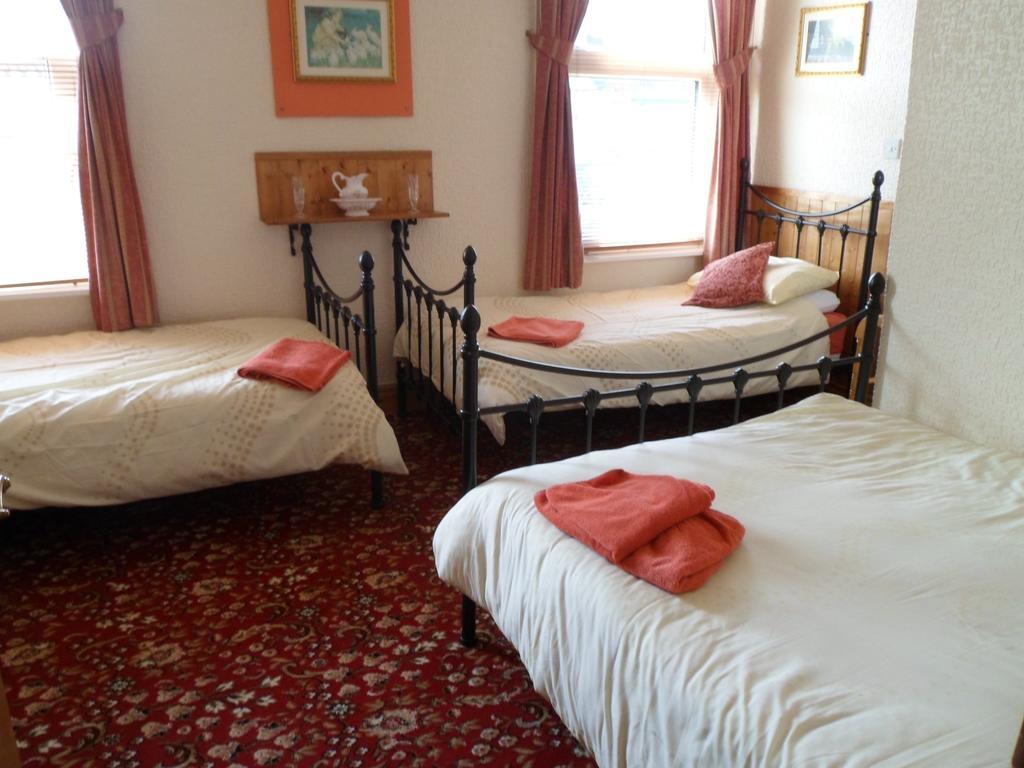 Hotel Camelot - Couples Only Blackpool