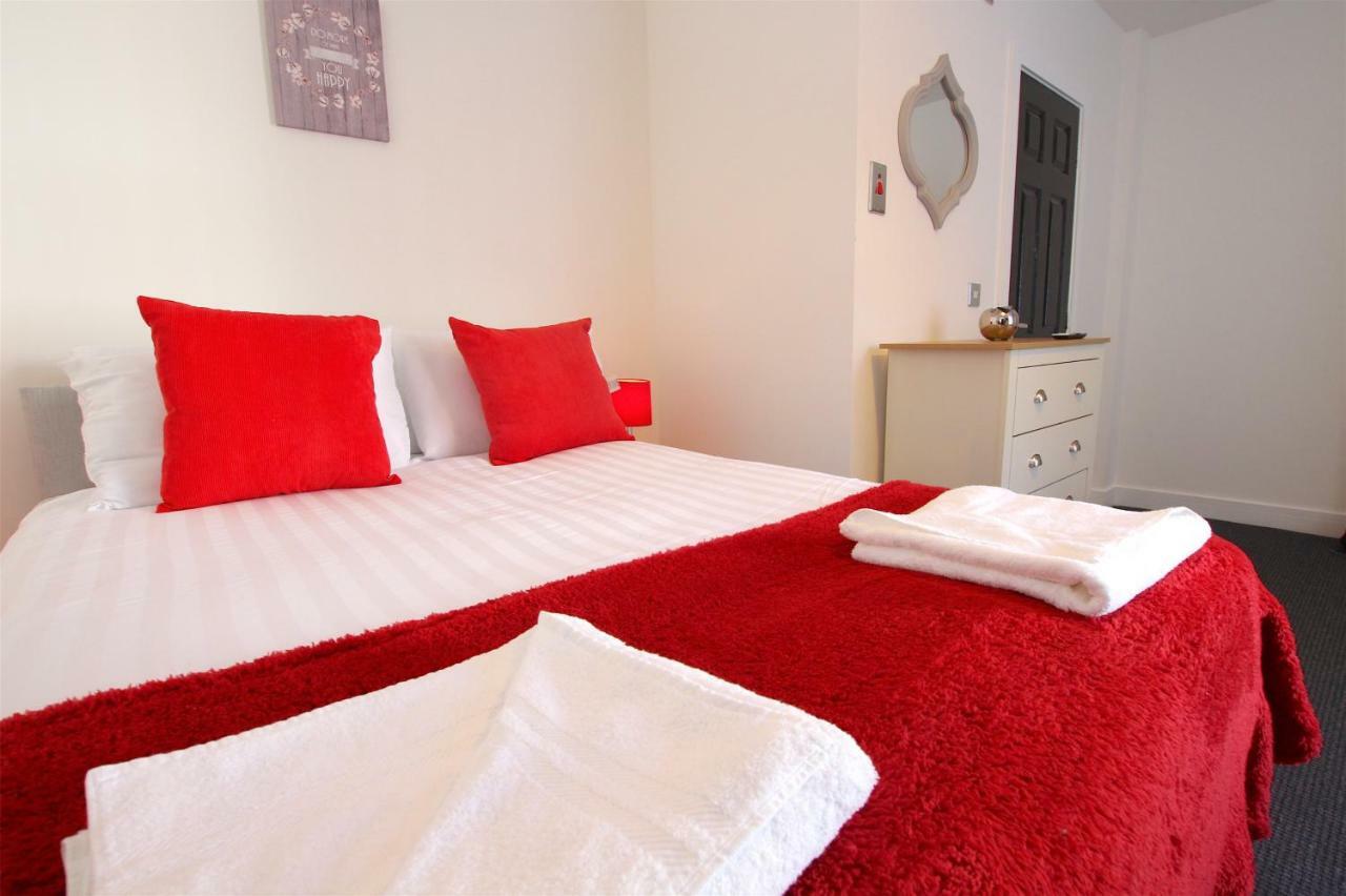 Tower By Service Aparttments *