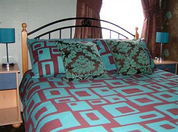 Ascot Apartment *